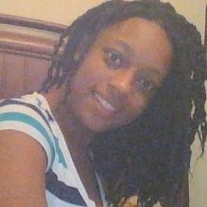 Meet your Posher, Simone